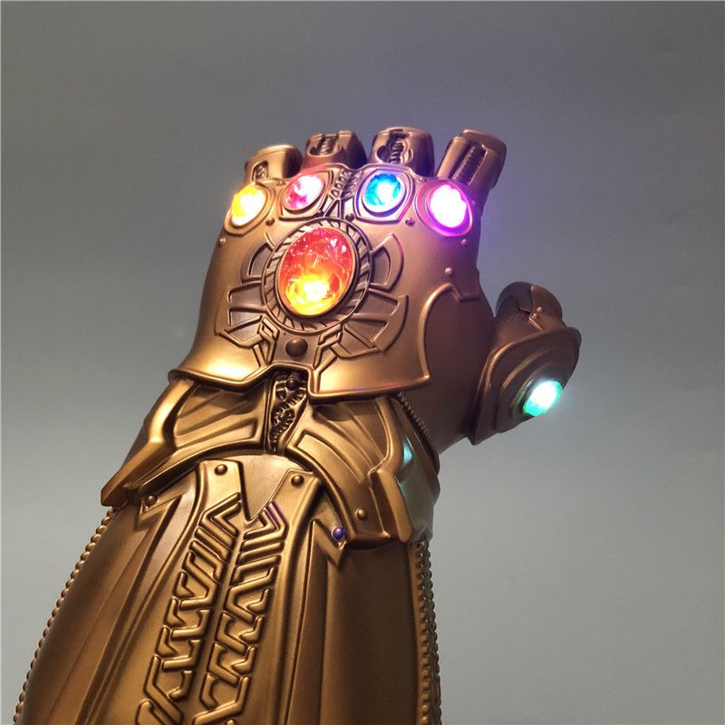 Перчатка Таноса