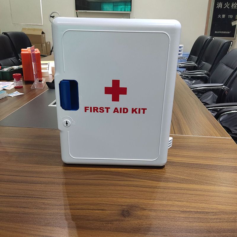 Мебель медицинская / Аптечка Настенная