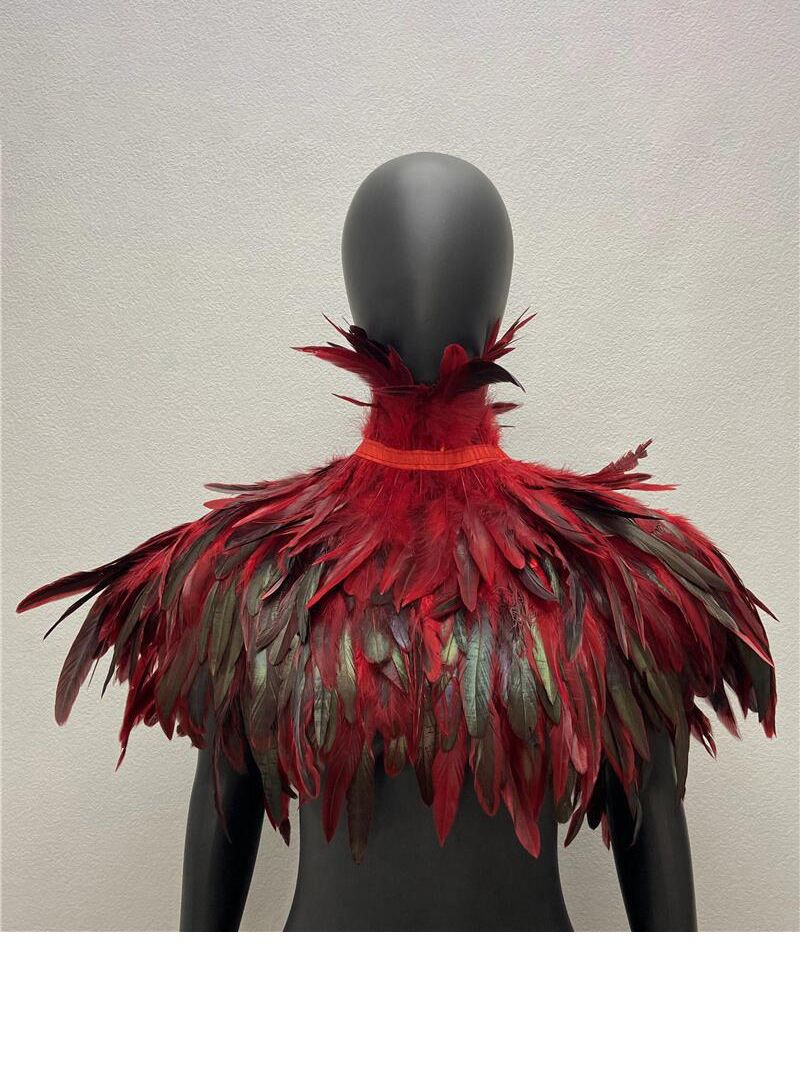 Накидка С Перьями