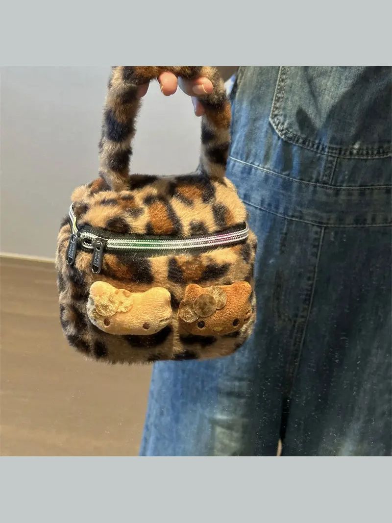 Косметичка Леопардовая